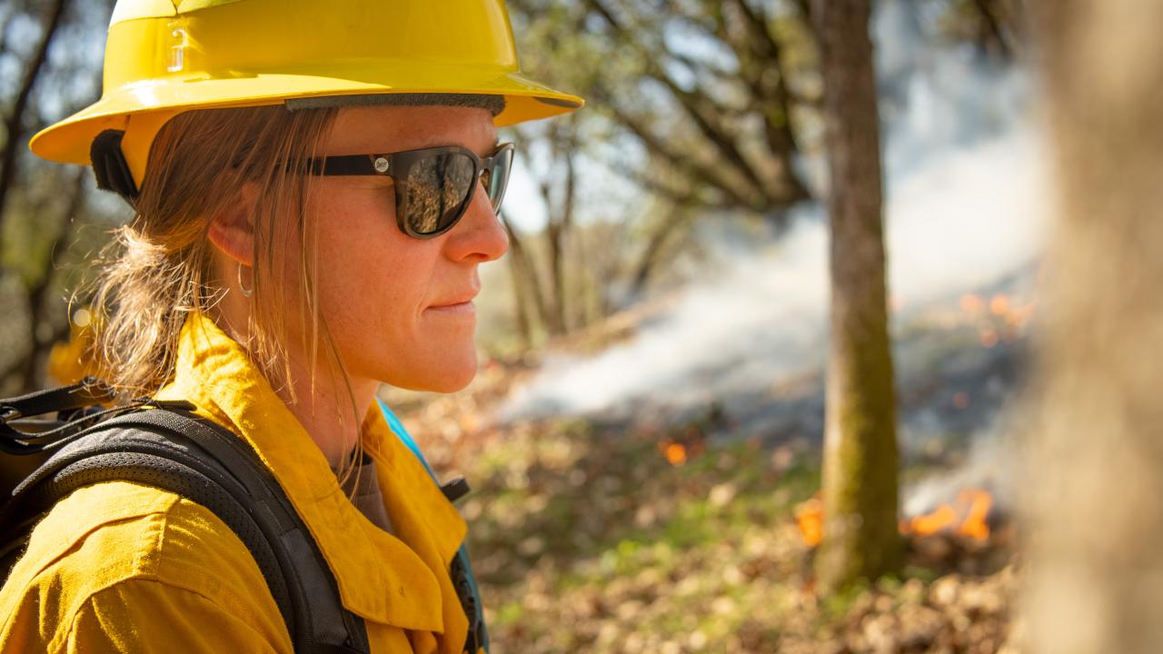 Rebecca Wayman, a UC Davis associate specialist of forestry, participates in the prescribed burn. (Tim McConville/UC Davis)